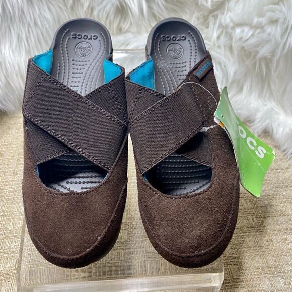 NEW CROCS Size 4 Edie Mules Women's Mahogany Shoes - Picture 1 of 11